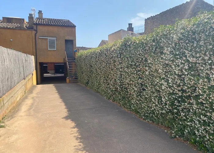 Casa Familiar Duplex Y Parking Gratis דירה